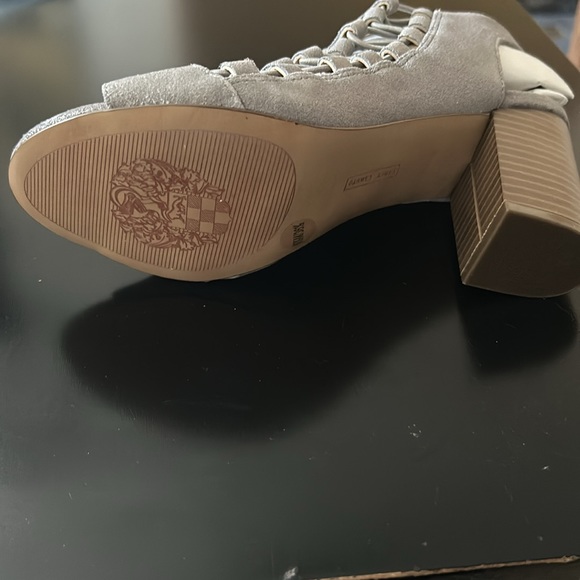 Vince Camuto - Picture 2 of 4